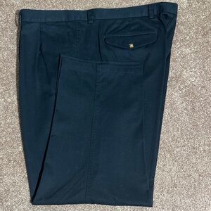 NWOT Cutter & Buck Classic Black Trousers Size 48B